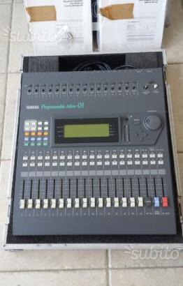 Mixer yamaha 01 pro