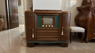 Radio bar