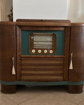 Radio bar