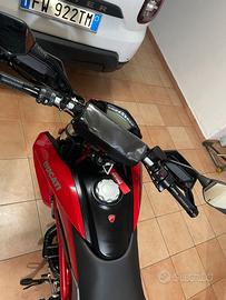 Hypermotard 939