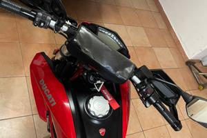 Hypermotard 939