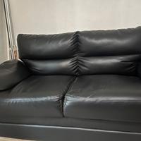 Divano in pelle nera due posti