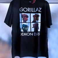 T-Shirt dei "Gorillaz"  XXL - Mai indossata