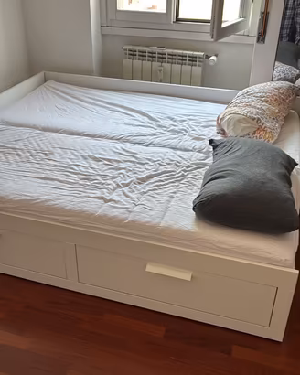 Letto divano IKEA BRIMNES + 2 materassi
