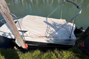 Quiksilver 505 cabin