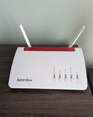 Modem-Router Fibra/LTE Fritzbox + 3 Repeater