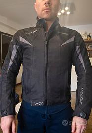 Giacca uomo con protezione