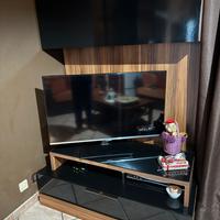 Parete attrezzata illuminata