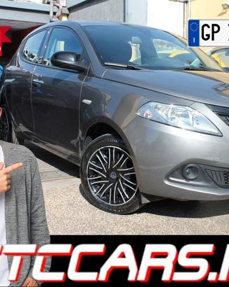 Lancia Ypsilon 1.0 Hybrid FireFly 5 porte S&S Silv