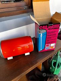 Distributore di CD/DVD “Giant Can” vintage
