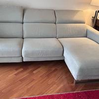 Divano  Molveno 4 posti,  come nuovo.