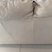 Divani di marca “by natuzzi”