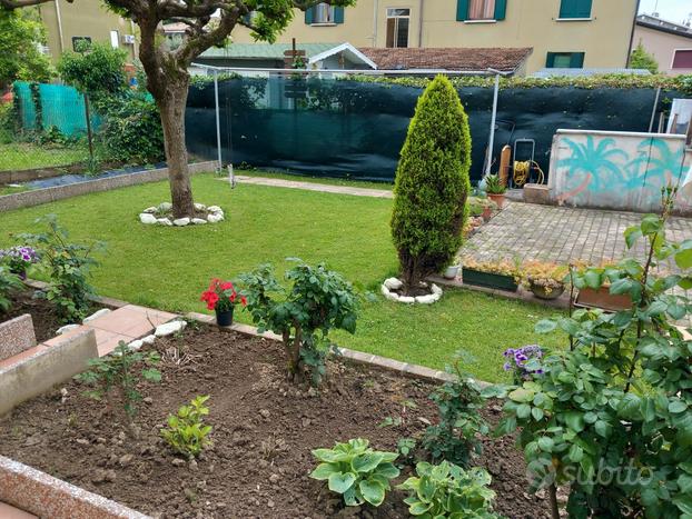 Appartamento con giardino