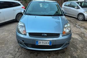 Ford Fiesta 1.4 Tdci 68cv Full Opt. NEOPATENTATI.