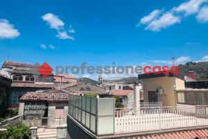 Piazza Municipio - 3 vani + mansarda