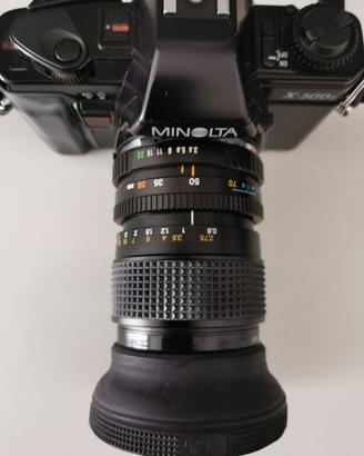 FOTOCAMERA Vintage Minolta con Pellicola  Vintag