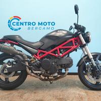 Ducati Monster 695 con Kit Termignoni