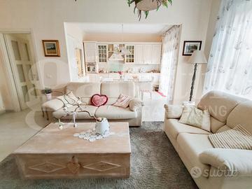 Appartamento con terrazzo - Sant'Agata Li Battiati