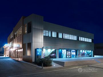 Grande locale commerciale a reggio emilia