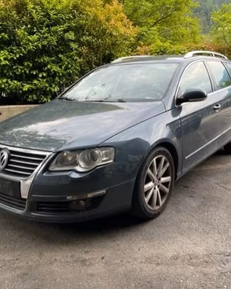 Ricambi Volkswagen Passat SW 07 diesel colori vari