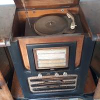 Radio, giradischi, bar. anni 40