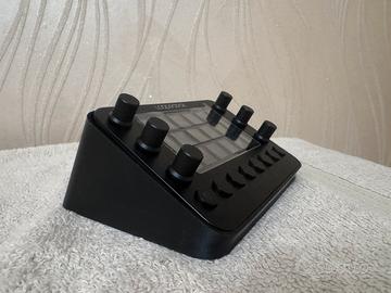 Loupedeck Live  con base