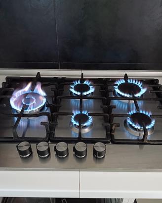 Piano cottura a gas  5 fuochi