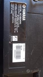 pianola Yamaha PSR e 323