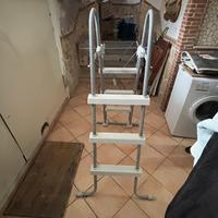 Scala per piscina fuori terra