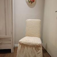 Quattro sedie da interno con fodera, color crema