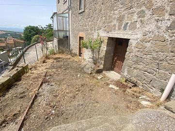 CASA INDIPENDENTE A MONTEFIASCONE