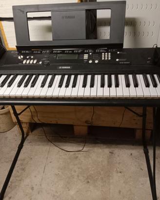 Tastiera Pianola Yamaha ez-220