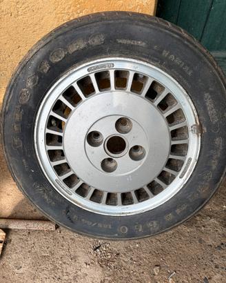 Ruota per Fiat uno turbo