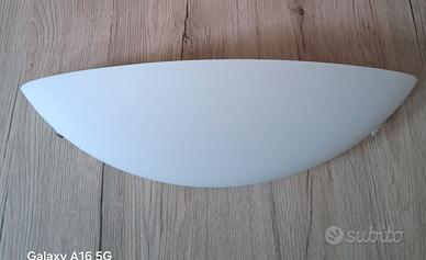 Lampada applique moderna