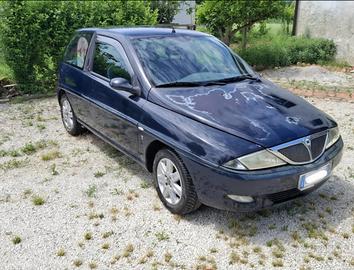 Lancia Y benzina