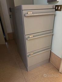 Cassettiera in metallo