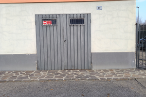 Garage piano stradale zona Madonnina