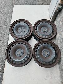Kit 4 cerchi usati in ferro 16" Volkswagen/Audi 6.