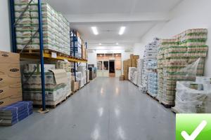 Locale Capannone 250 Mq + Piazzale 300 Mq