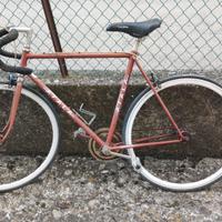 Bicicletta da corsa atala