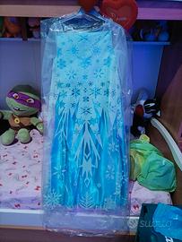 Vestito di carnevale di Frozen  come nuovo