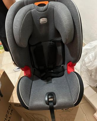 Sediolino auto marca chicco modello Akita