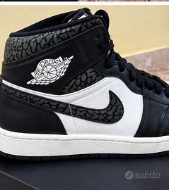 Nike Air Jordan 1 Mid SE Panda Elephant, originali