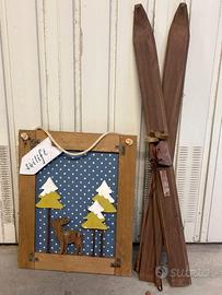 Decorazione artigianale in legno da appendere