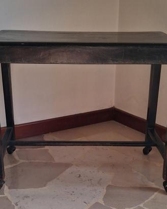 sgabello/tavolino vintage con ruote