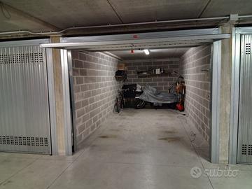 Box in complesso residenziale