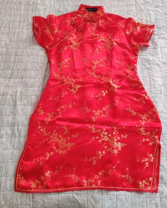 abito rosso stile qipao