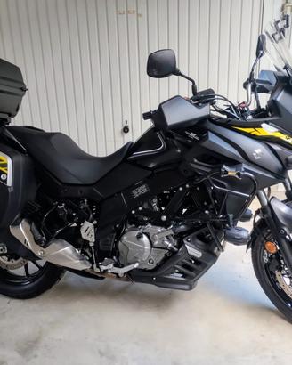 Suzuki V-Strom 650 del 2023