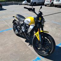 DUCATI SCRAMBLER ICON 830