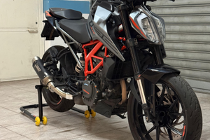 KTM Duke 125